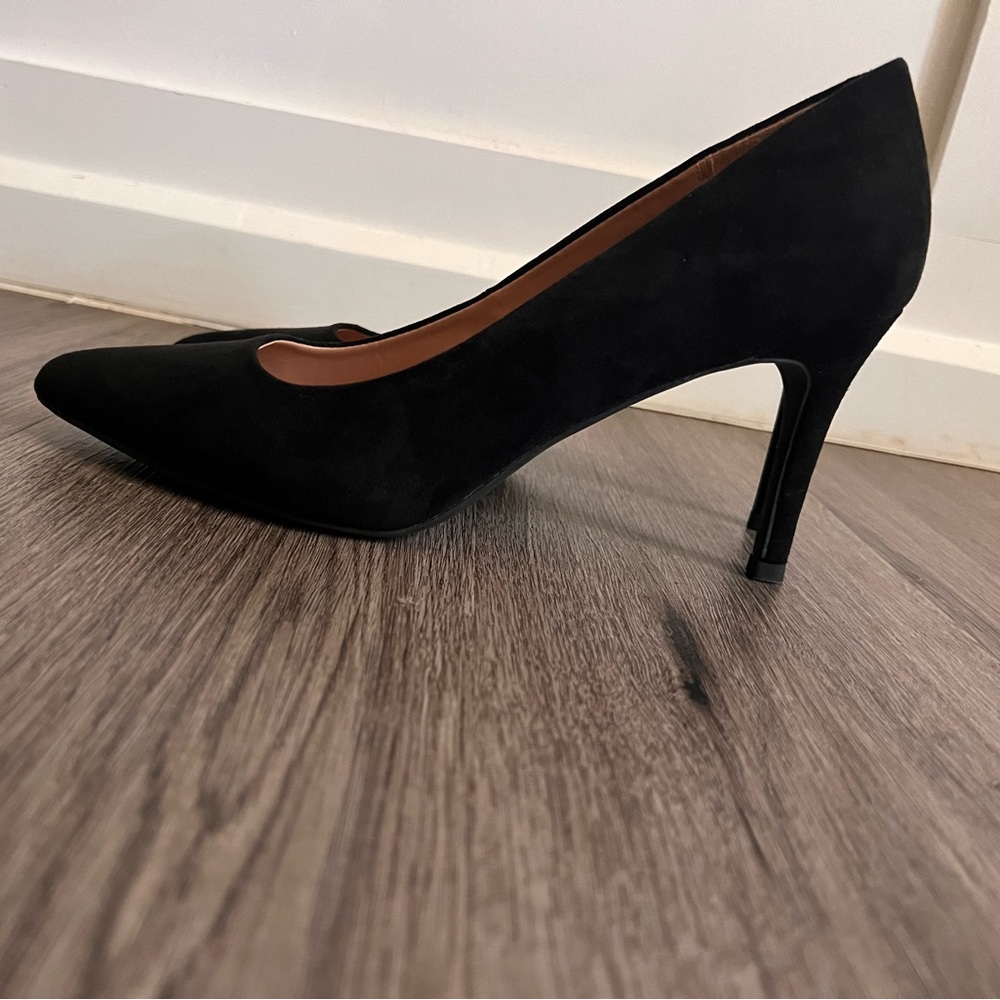 Black suede heels